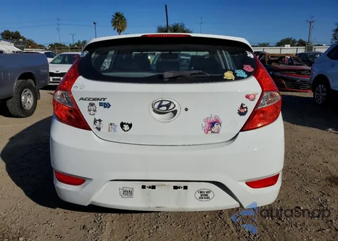 2013 Hyundai Accent Se z USA, uszkodzony, nr VIN KMHCU5AE9DU064203